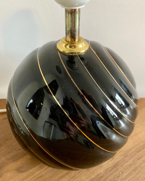 Black and gold porcelain table lamp