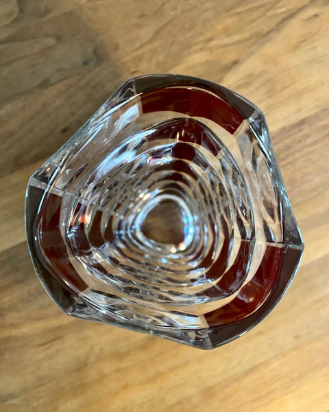 Glass vase with burgundy design
